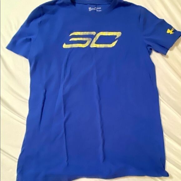 Under armour boy's shirt. Size YXLG Heat Gear - Picture 1 of 4
